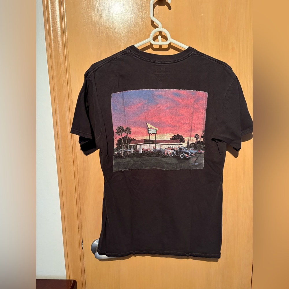 In N Out Burger California Black T-shirt Men's Medium Fast food shirt Distressed
